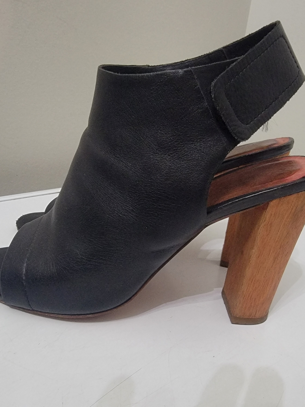 Aldo Black Leather Open-Back Block Heel Sandals with Wooden Heel